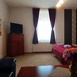 Grosse In Dritter Etage Mit Terrasse Im Altstadtzentrum - Chiplakoff Apartment