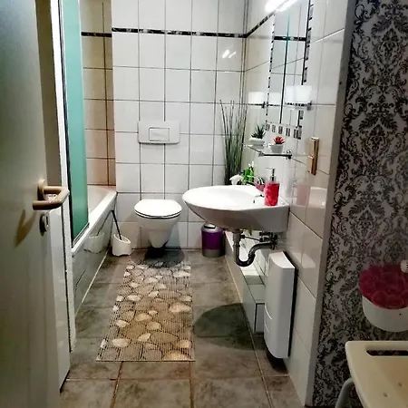 Grosse Mit Terrasse Im Altstadtzentrum - Chiplakoff *