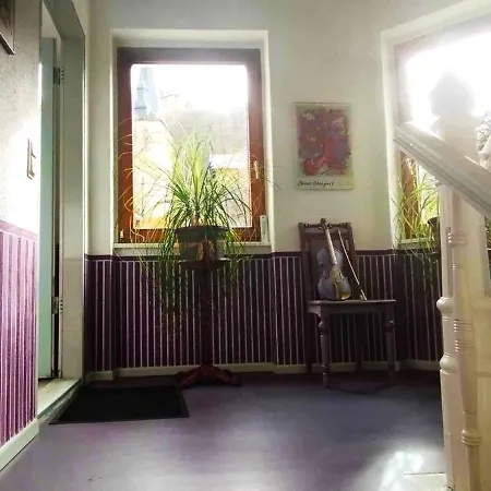 Grosse In Dritter Etage Mit Terrasse Im Altstadtzentrum - Chiplakoff Appartement *