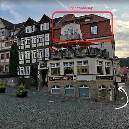 Grosse In Dritter Etage Mit Terrasse Im Altstadtzentrum - Chiplakoff