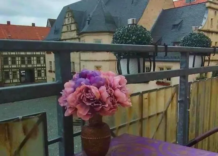 Grosse In Dritter Etage Mit Terrasse Im Altstadtzentrum - Chiplakoff