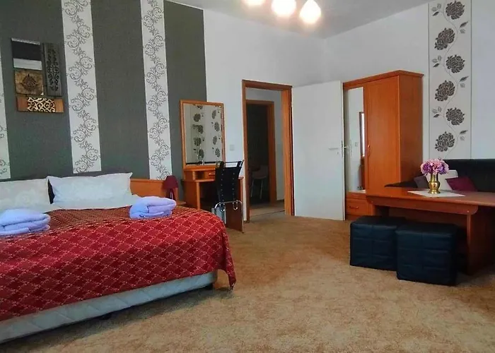 Apartment Grosse In Dritter Etage Mit Terrasse Im Altstadtzentrum - Chiplakoff Blankenburg (Harz)