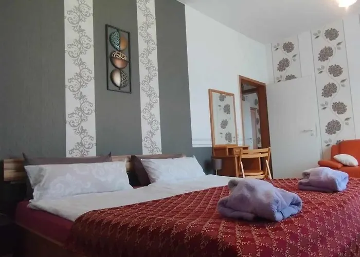 Grosse In Dritter Etage Mit Terrasse Im Altstadtzentrum - Chiplakoff * Blankenburg (Harz)