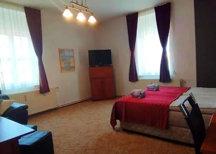 Grosse In Dritter Etage Mit Terrasse Im Altstadtzentrum - Chiplakoff Apartment *